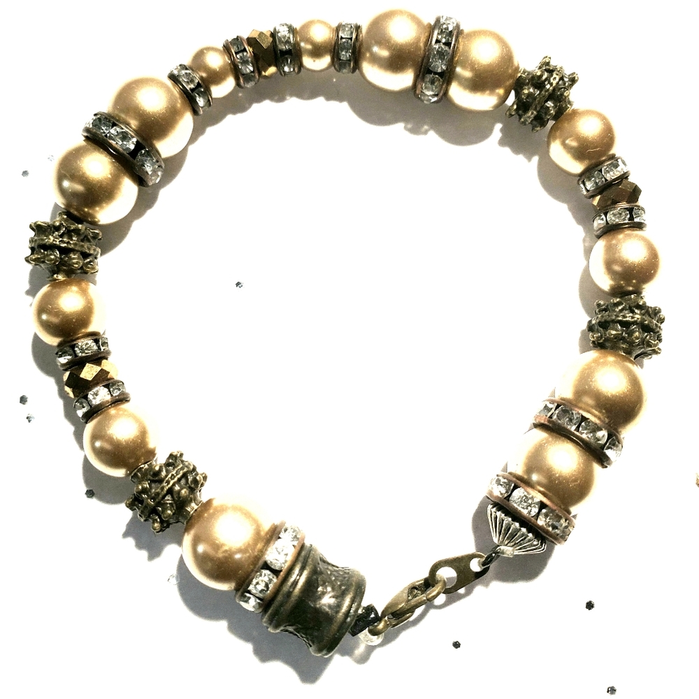 6mm Metal and glass bracelet with crystal spacers